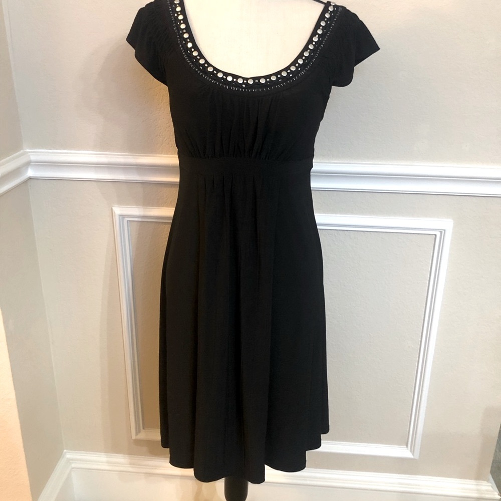 Tahari Black Dress. Size 8. Excellent condition!